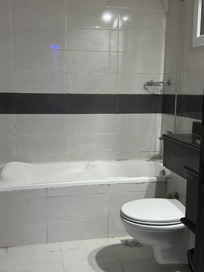Deluxe Loft Rooms Near Burjuman Metro Station , Bur دبي المظهر الخارجي الصورة